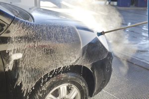 Bezkontaktní mytí automobilu